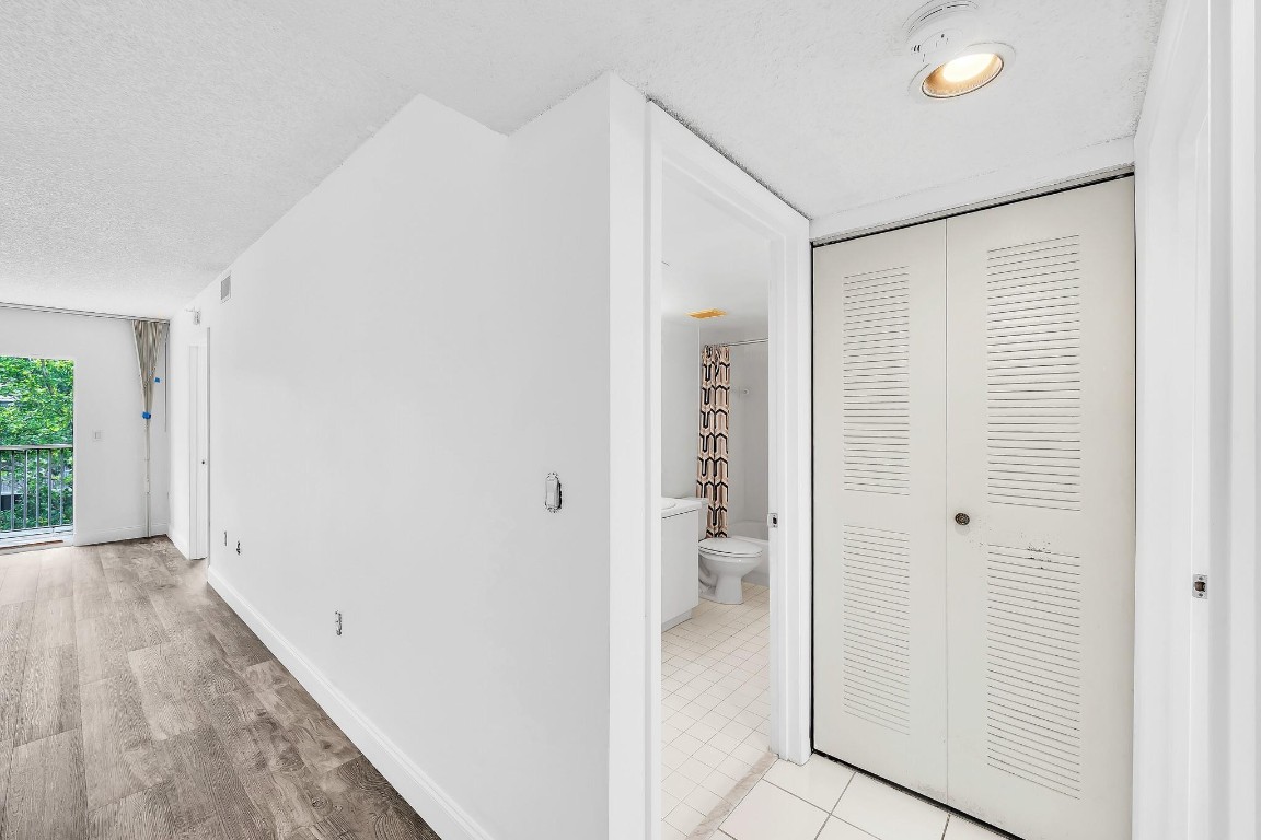 Kings Point Weldon Condo - Residential