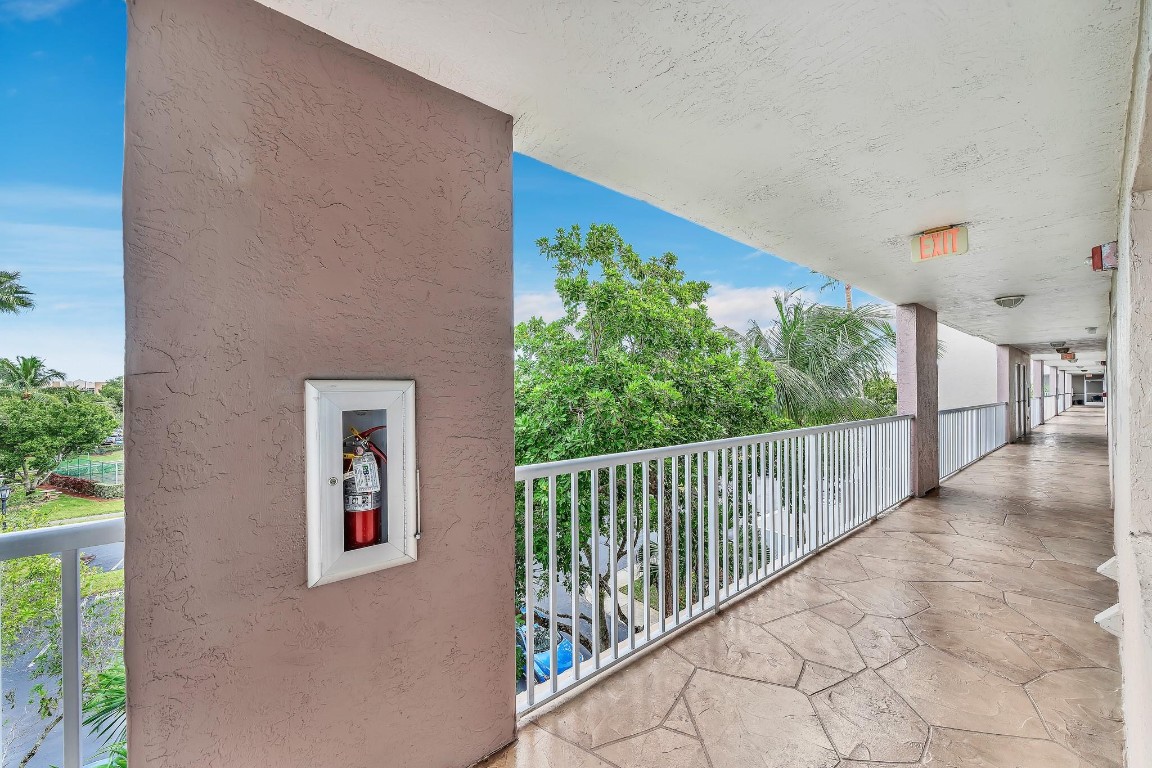 Kings Point Weldon Condo - Residential