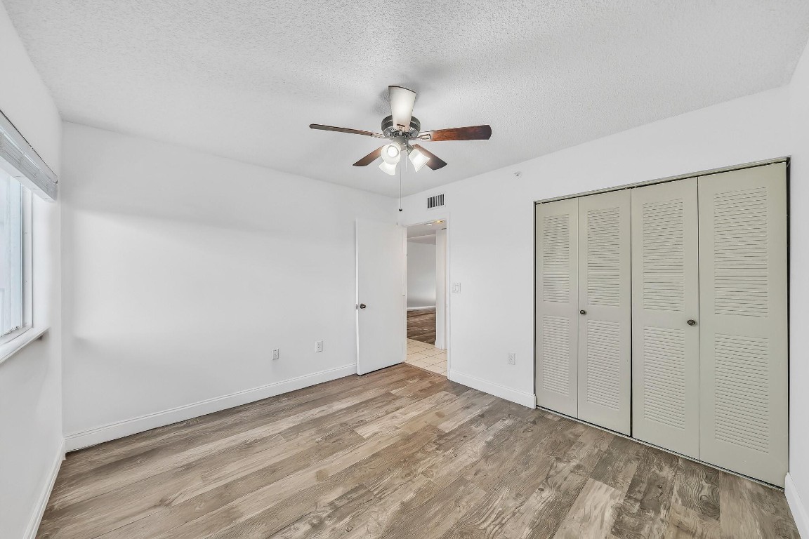 Kings Point Weldon Condo - Residential