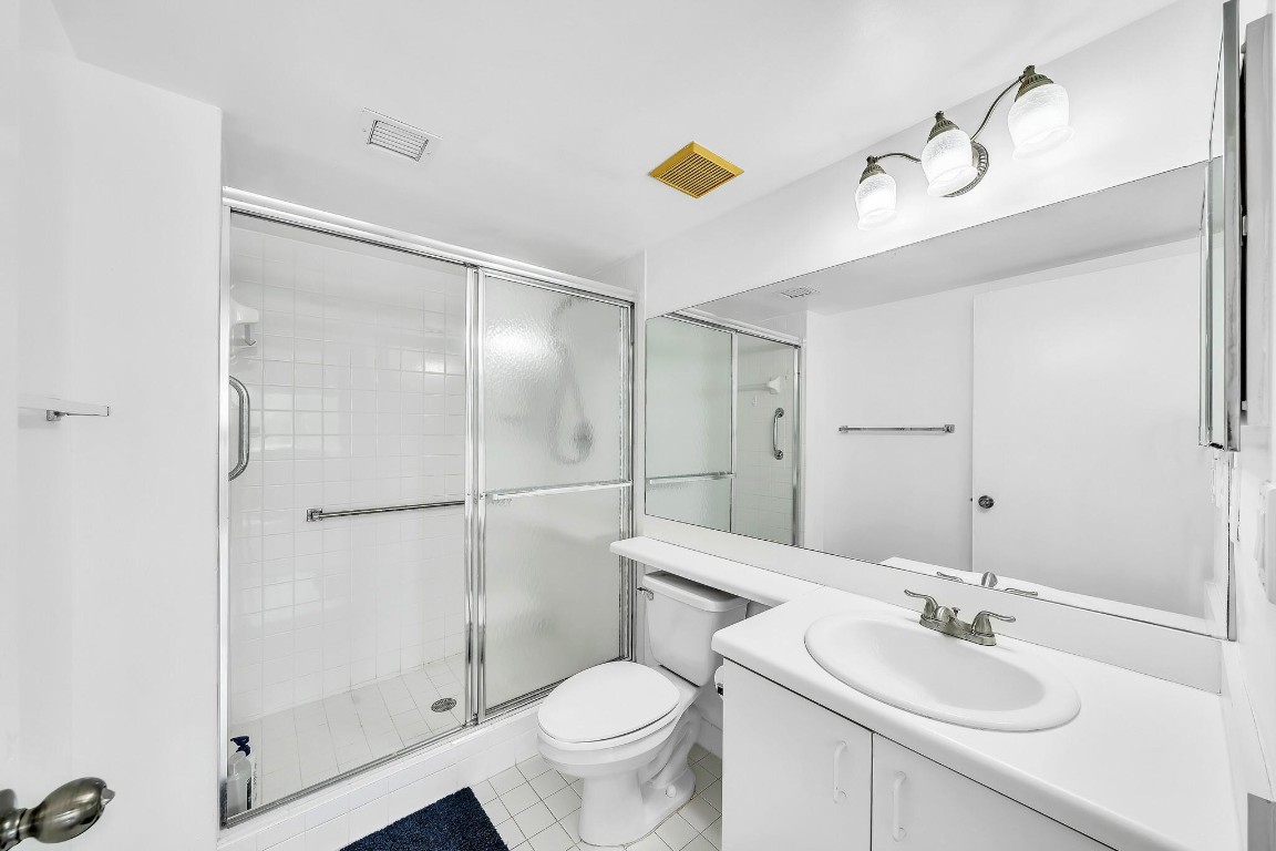 Kings Point Weldon Condo - Residential