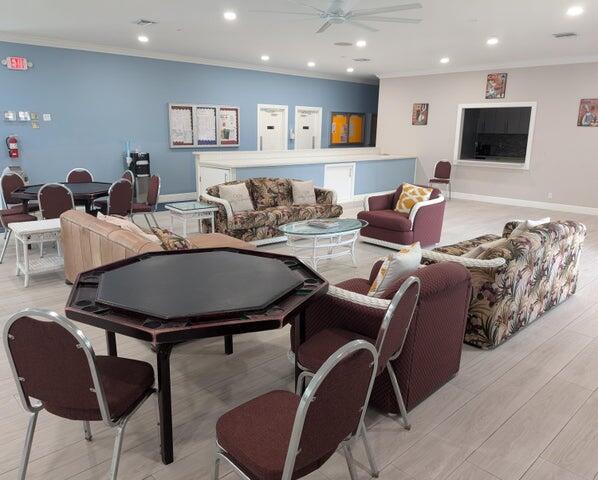 HIGH POINT OF DELRAY WEST CONDO SEC 1&2 - Residential