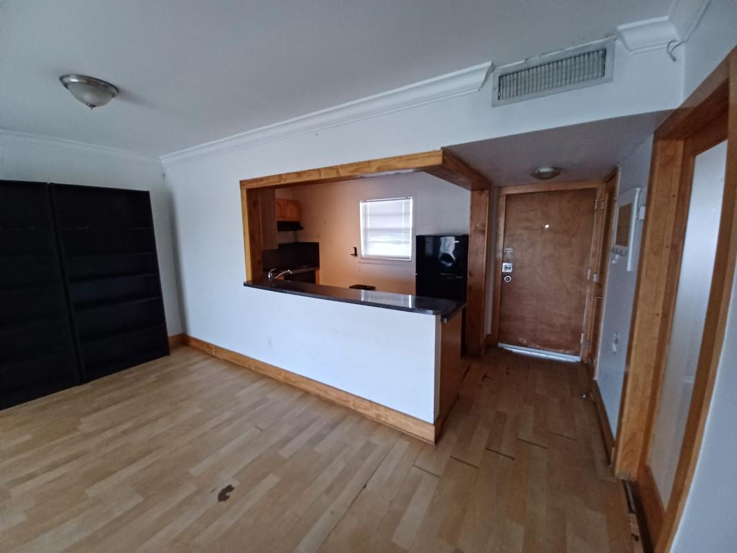 BAYVIEW POINT SOUTH CONDO - Residential Lease