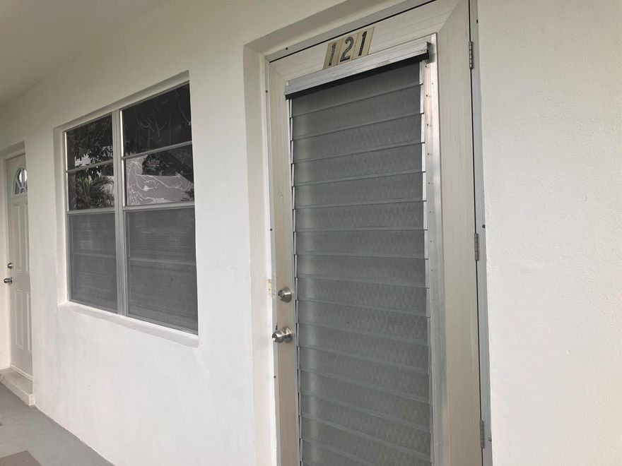 Great investment! 55 plus community fixer-upper, motivated seller.  Corner, 2 bedrooms, 1 1/2 bath.  Great location, near the Fitness Center. Community amenities include pools, theater, transportation buses, tennis, pickle-ball and much more.