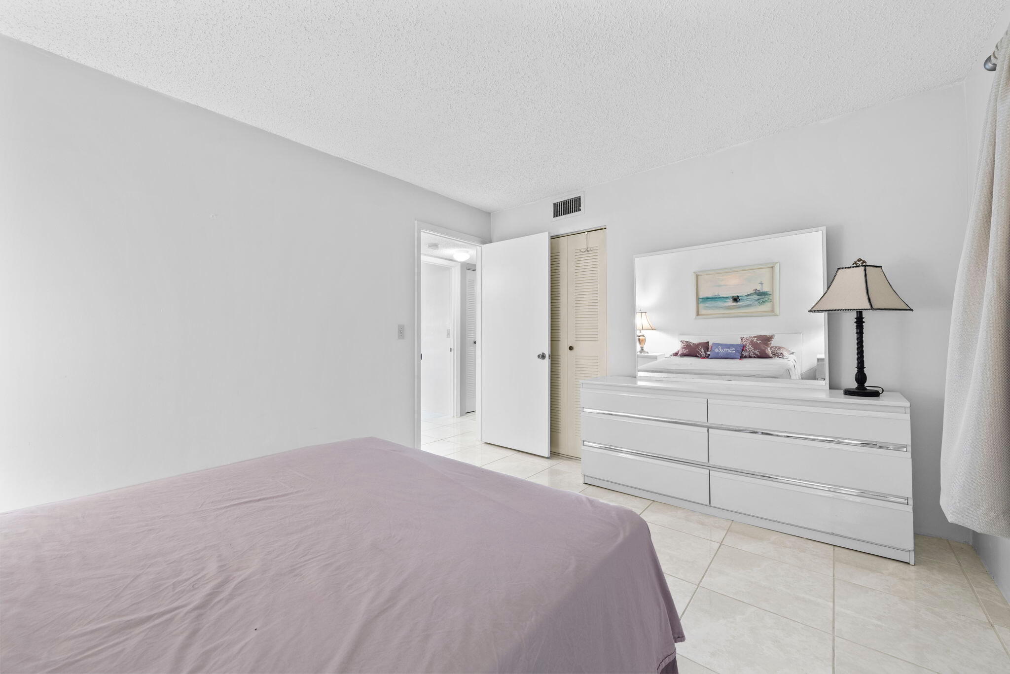 MEADOWBROOK LAKES VIEW CONDO - Residential