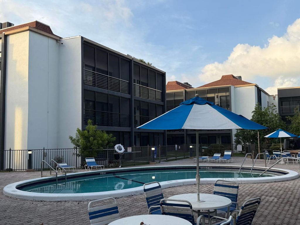 Photo of 4040 N Hills Drive #35, Hollywood, FL 33021 (MLS # B26033862)