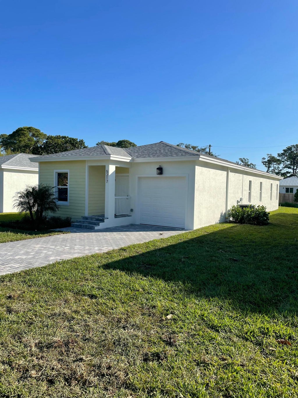 Photo of 5217 SE Isabelita Avenue, Stuart, FL 34997 (MLS # R11071440)