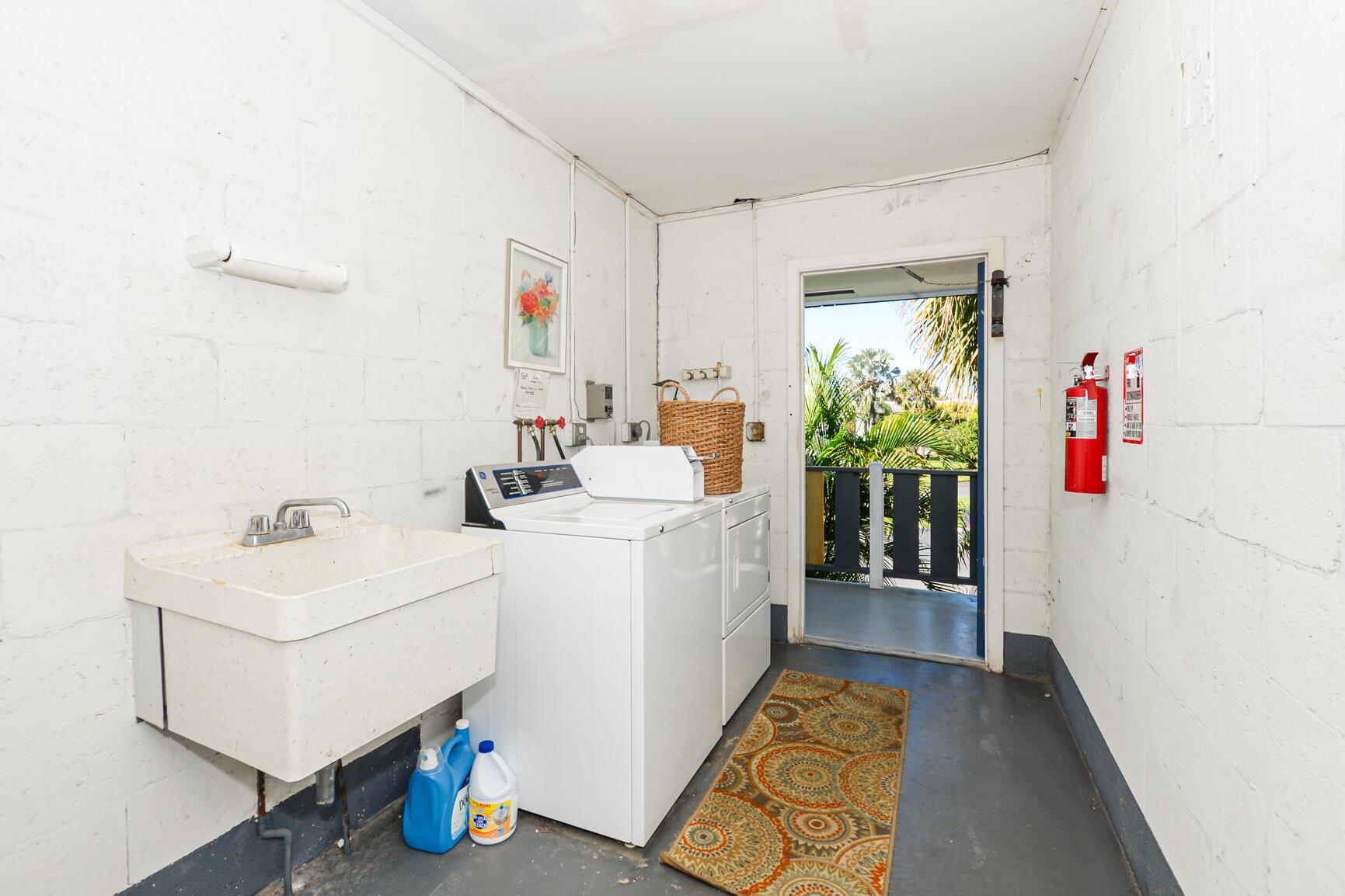 CEDAR POINTE CONDO VILLAGE 8 - Residential