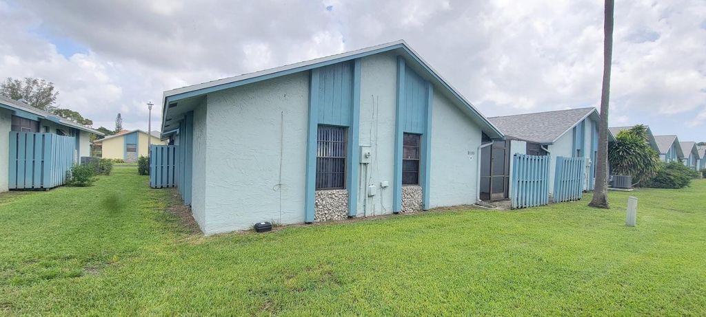 Photo of 9105 SW 22nd Street #F, Boca Raton, FL 33428 (MLS # F10453477)