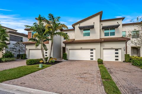 A home in Lake Worth