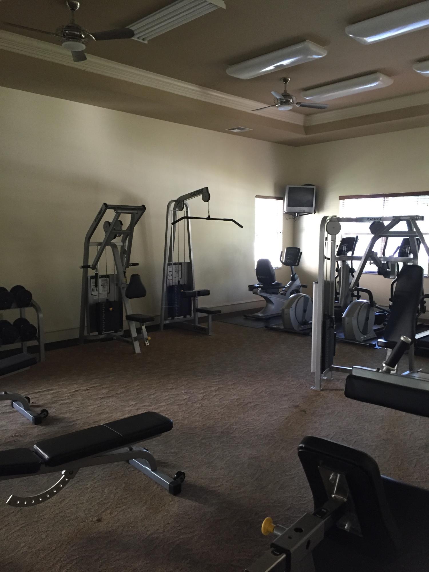 VILLAS AT EMERALD DUNES CONDO - Residential Lease