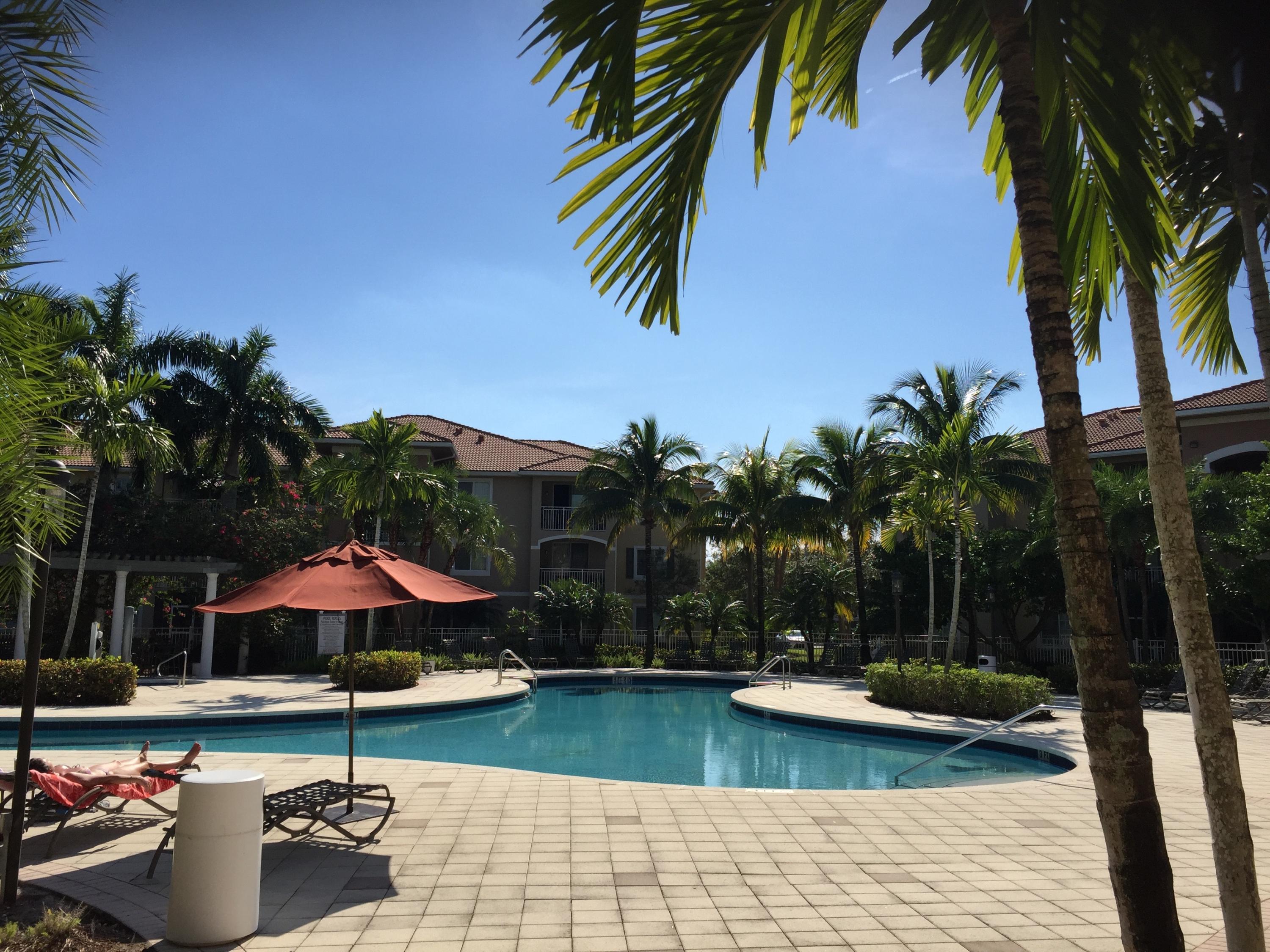 VILLAS AT EMERALD DUNES CONDO - Residential Lease