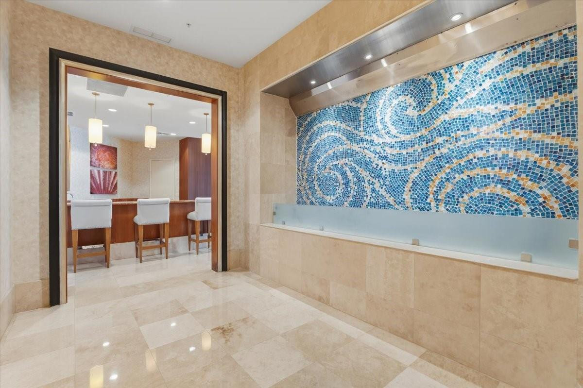 OCEAN MARINE YACHT CLUB - Residential