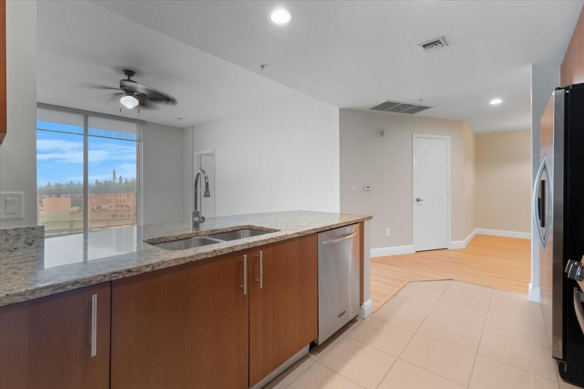 OCEAN MARINE YACHT CLUB - Residential