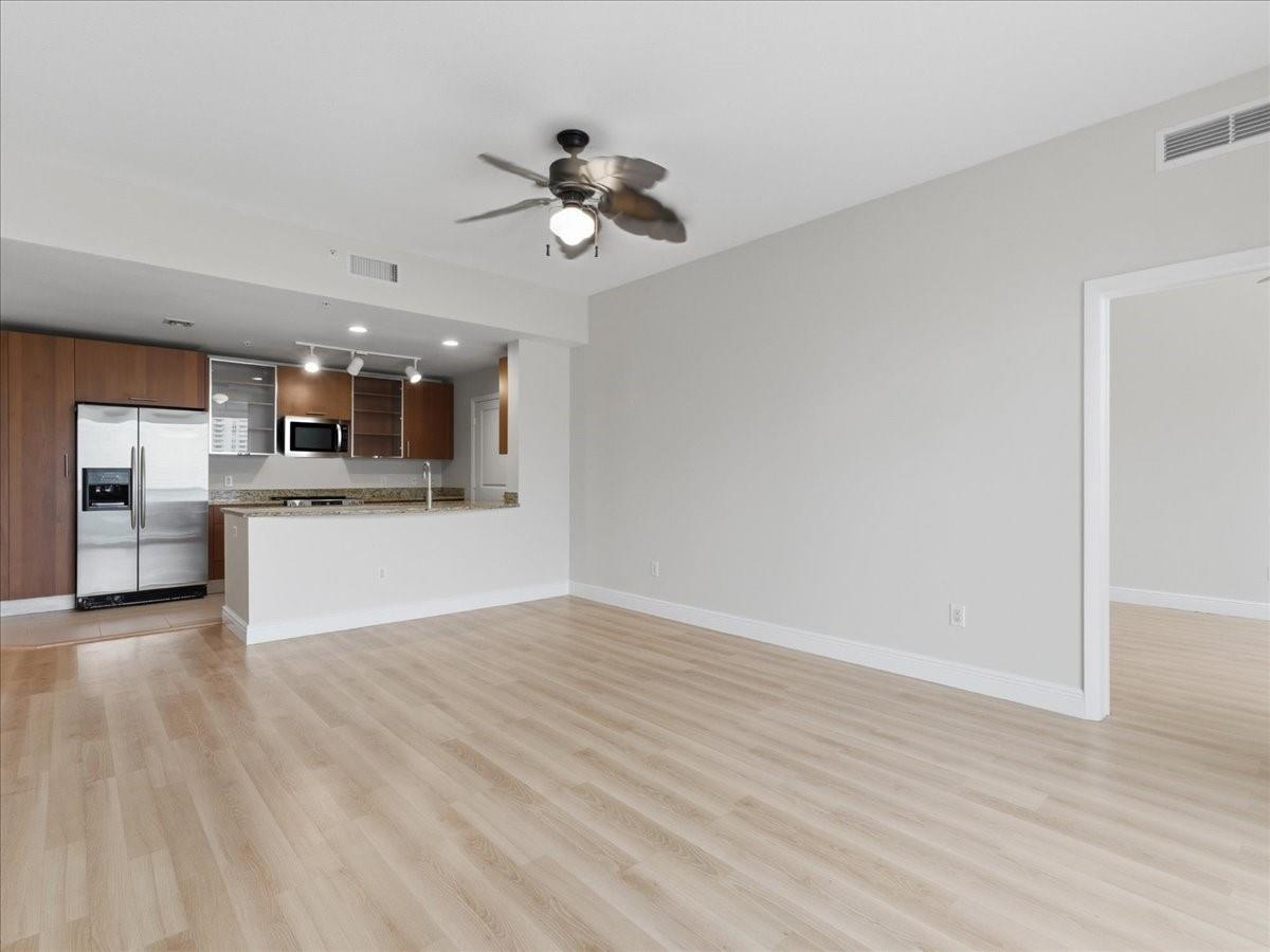 OCEAN MARINE YACHT CLUB - Residential