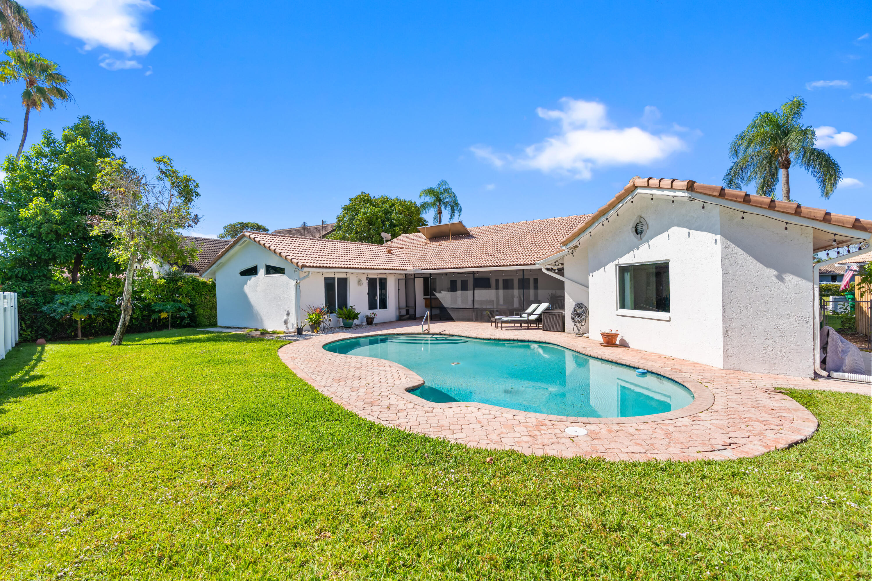 CYPRESS GLEN - Residential