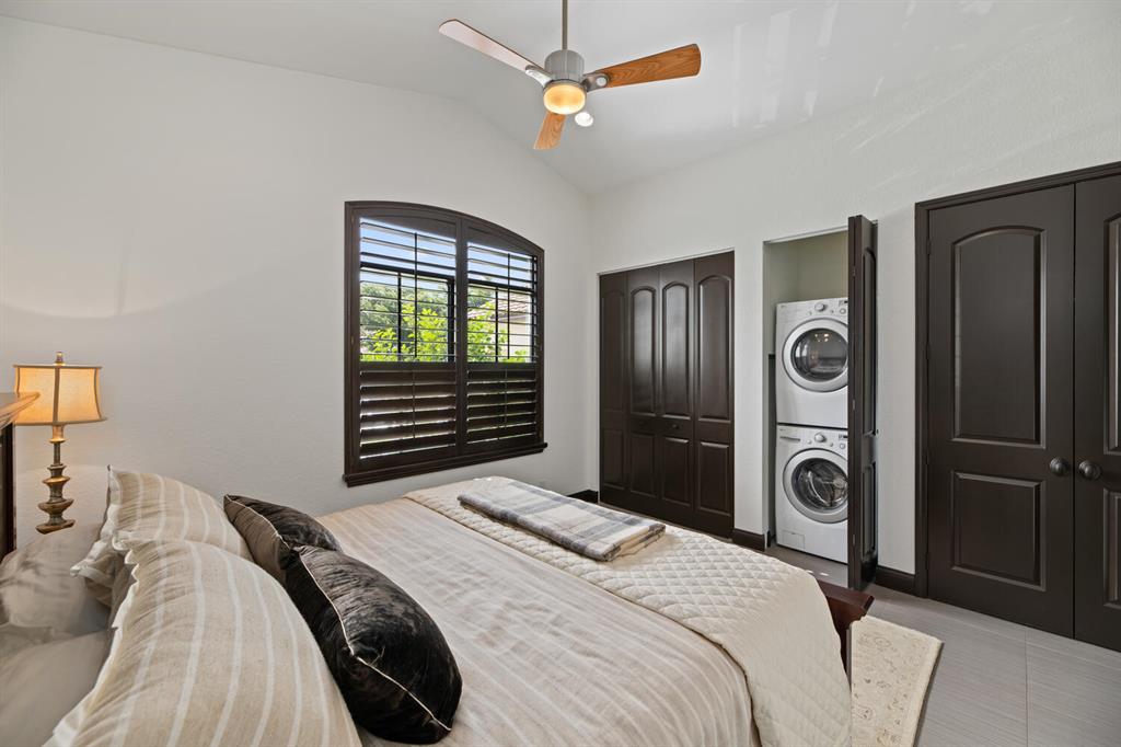 PADDOCK PARK 2 OF WELLING - Residential