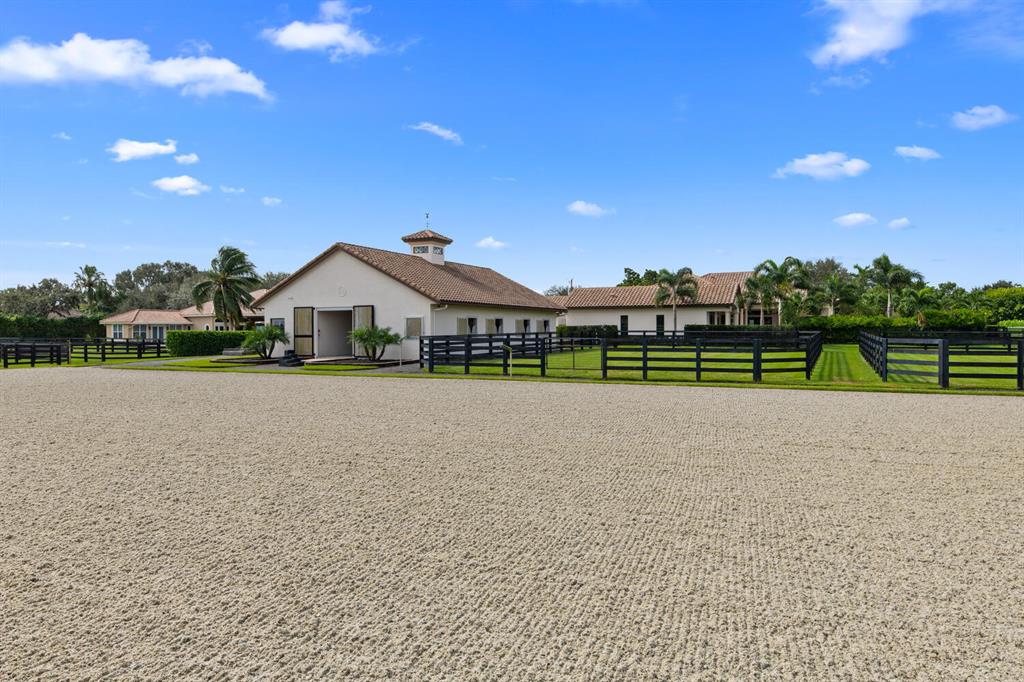 PADDOCK PARK 2 OF WELLING - Residential