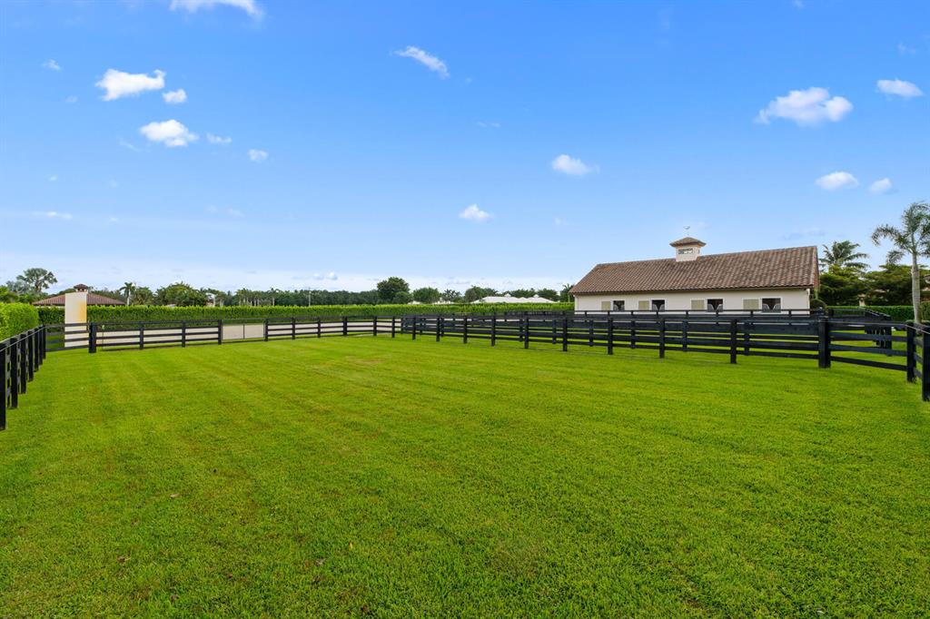 PADDOCK PARK 2 OF WELLING - Residential