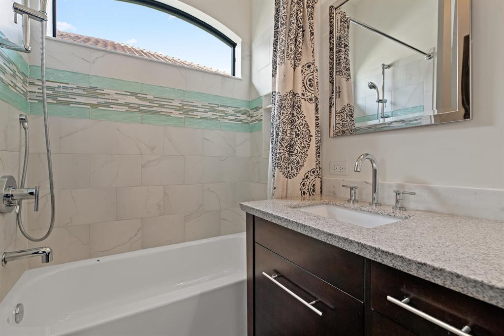 PADDOCK PARK 2 OF WELLING - Residential