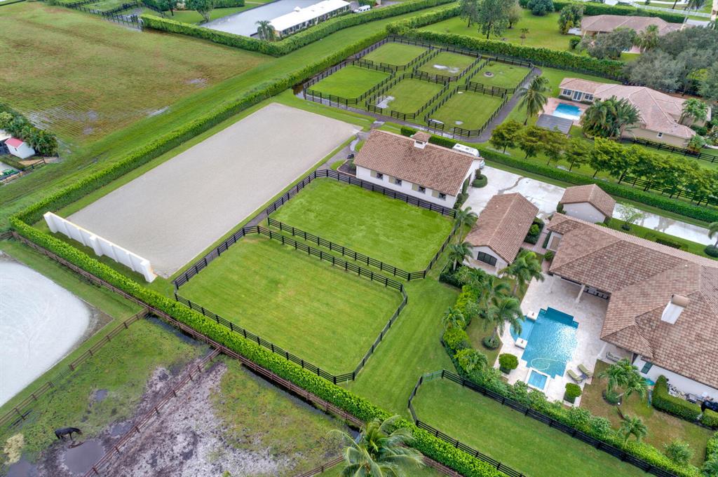 PADDOCK PARK 2 OF WELLING - Residential