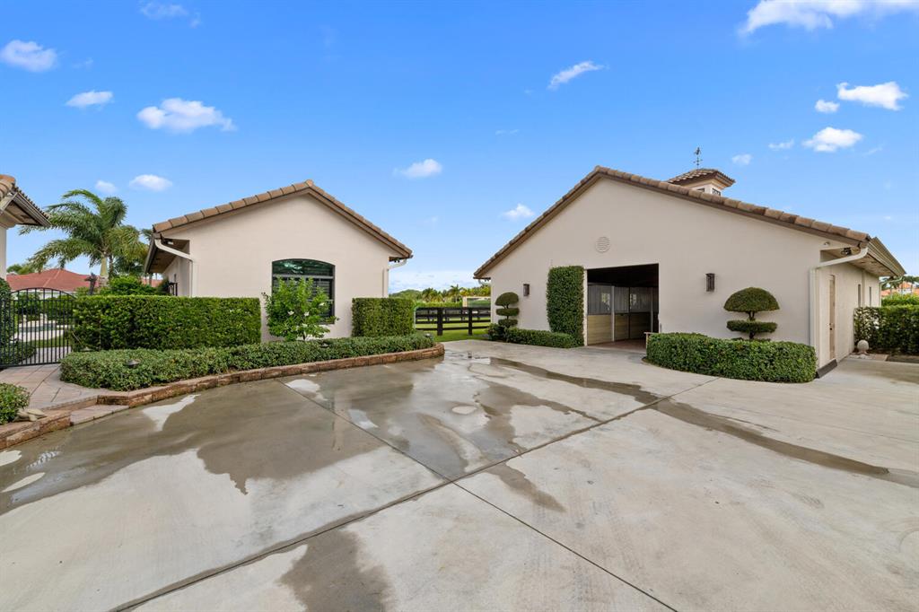 PADDOCK PARK 2 OF WELLING - Residential