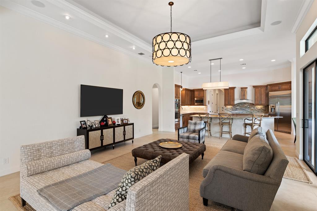 PADDOCK PARK 2 OF WELLING - Residential