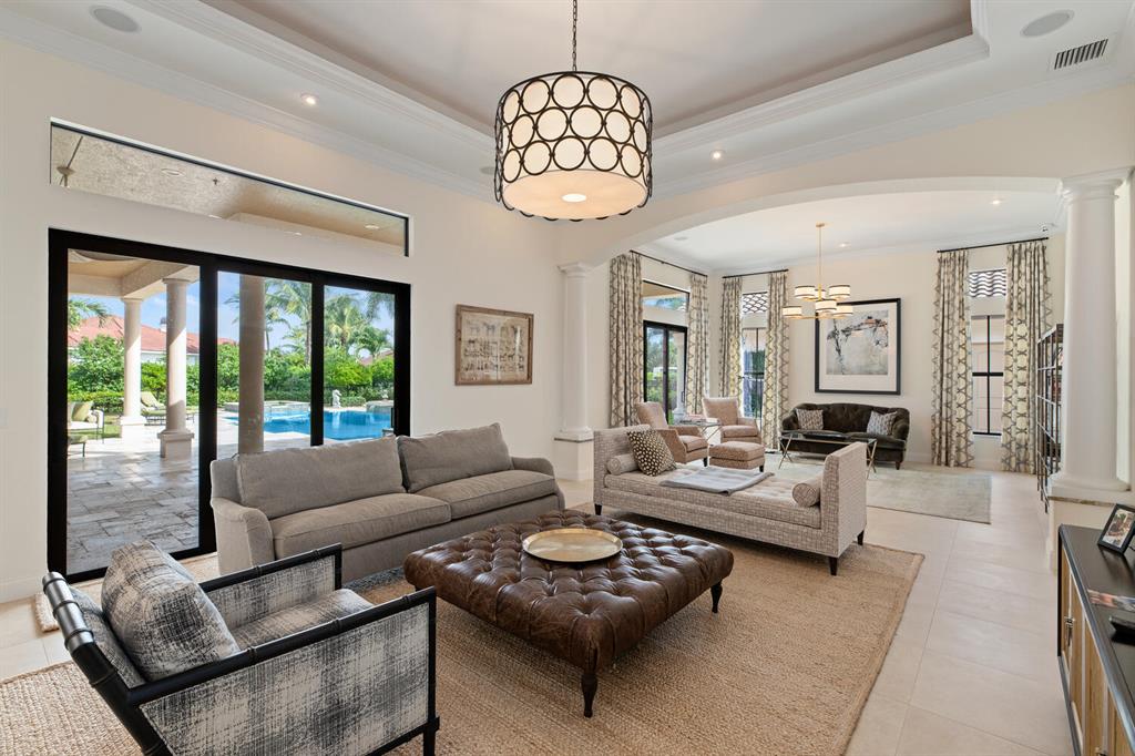 PADDOCK PARK 2 OF WELLING - Residential