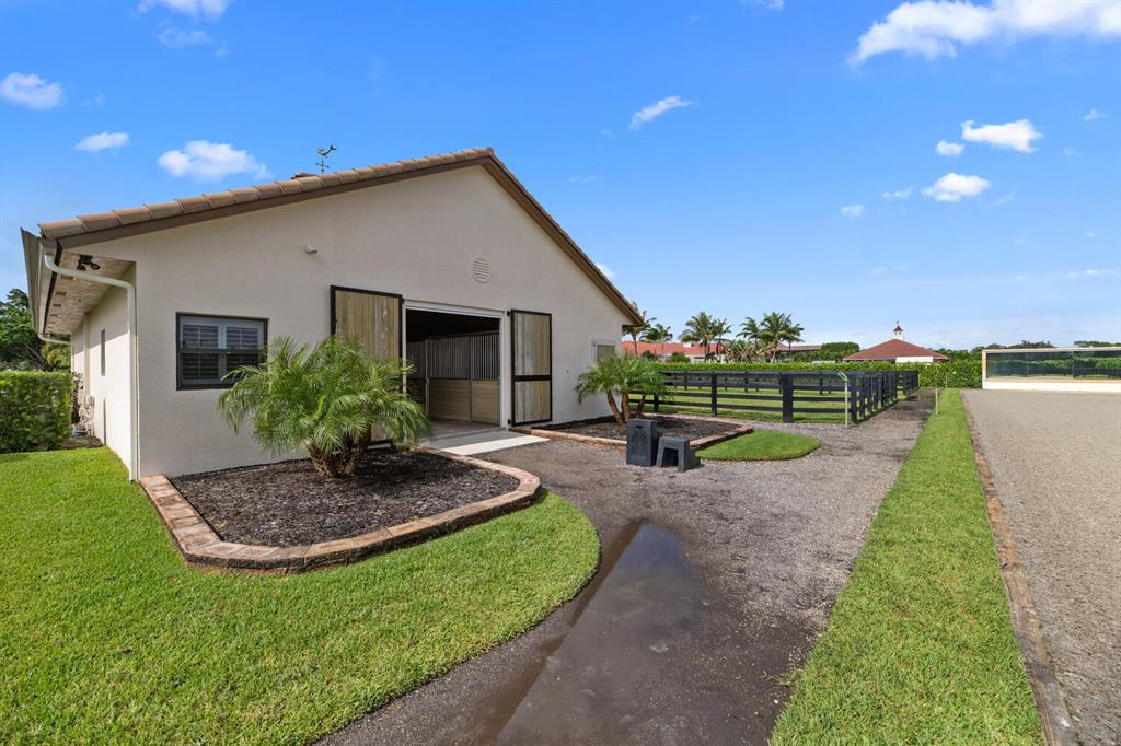 PADDOCK PARK 2 OF WELLING - Residential