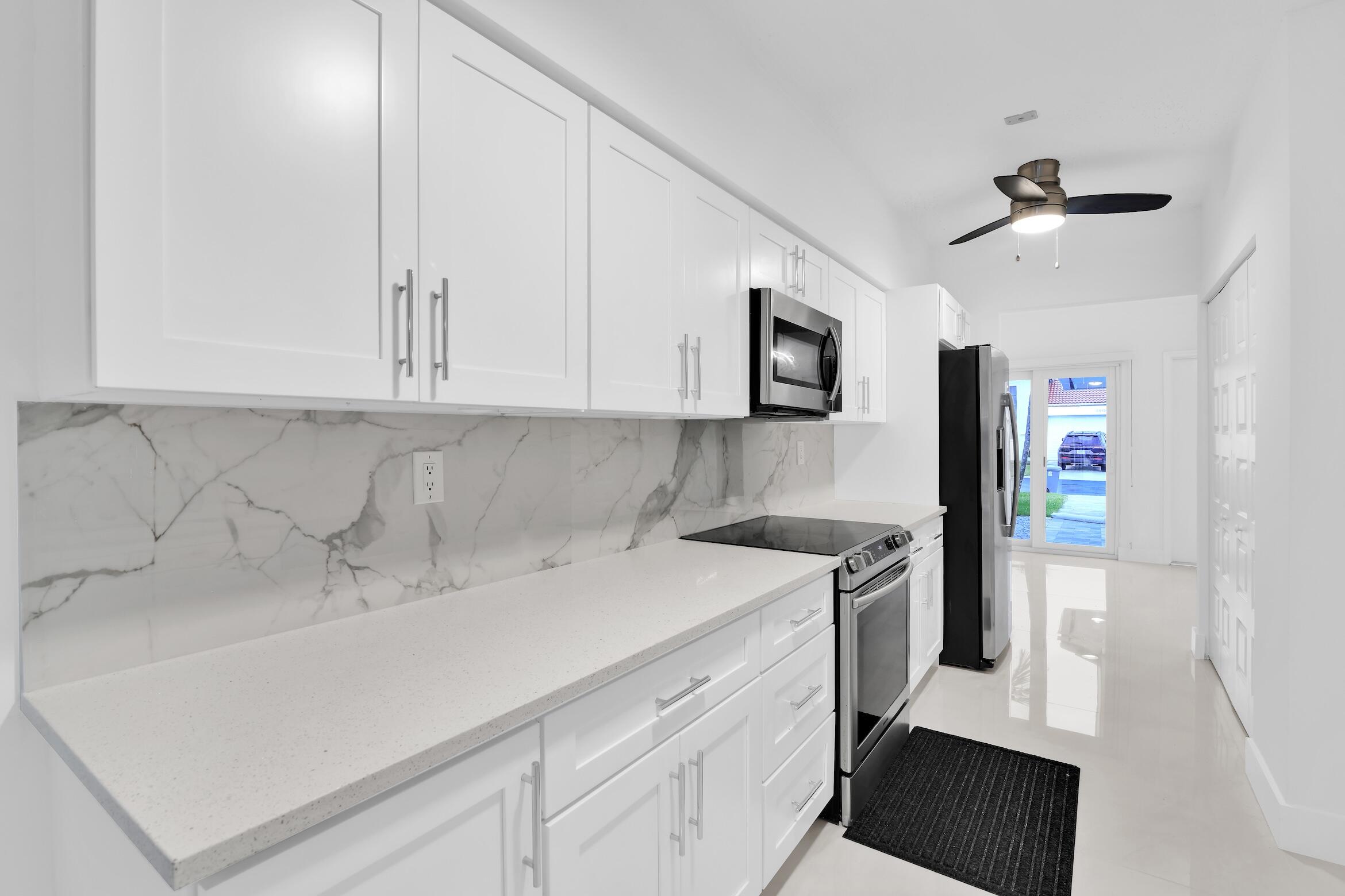 BOCA AZUL PH 2 - Residential Lease