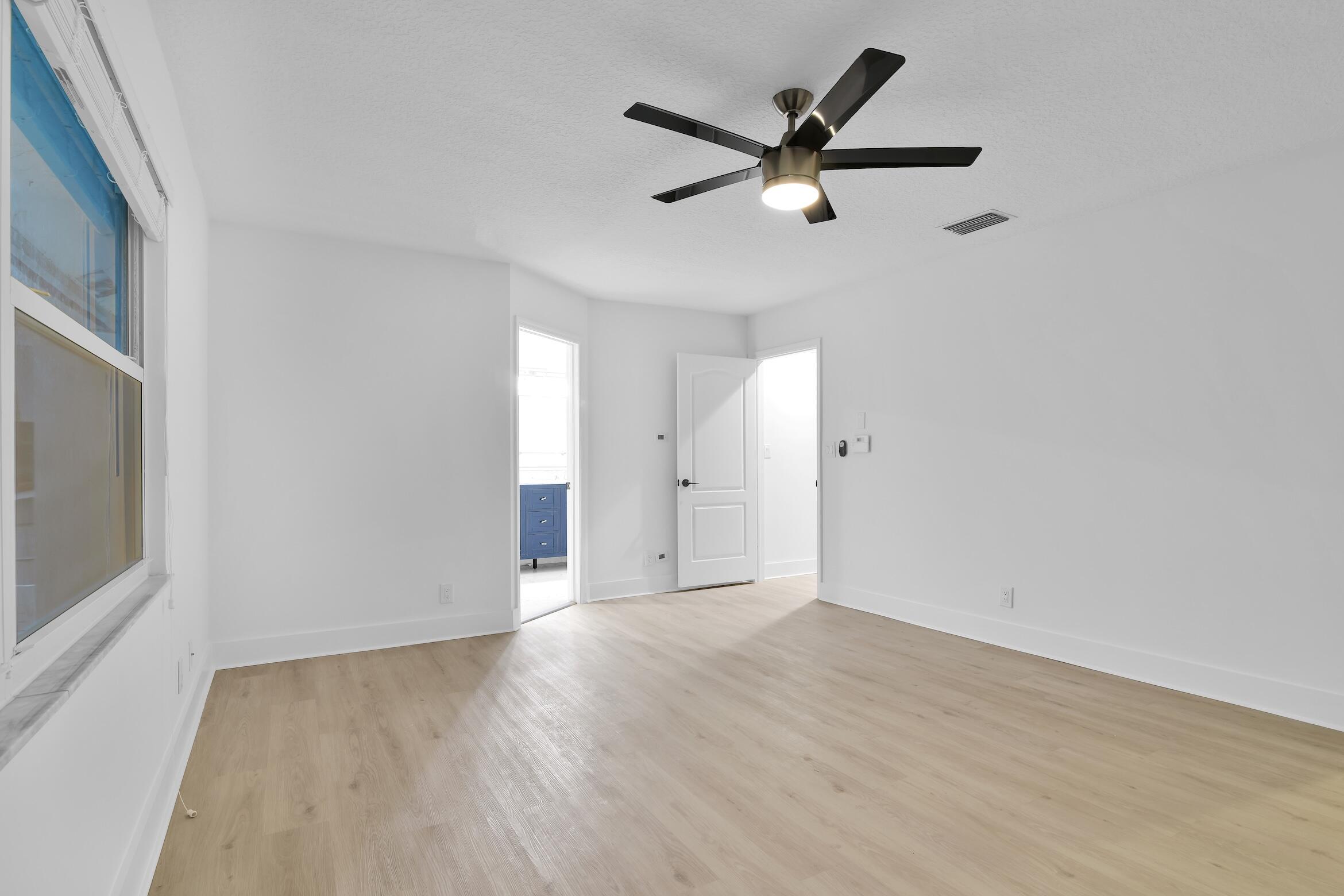 BOCA AZUL PH 2 - Residential Lease