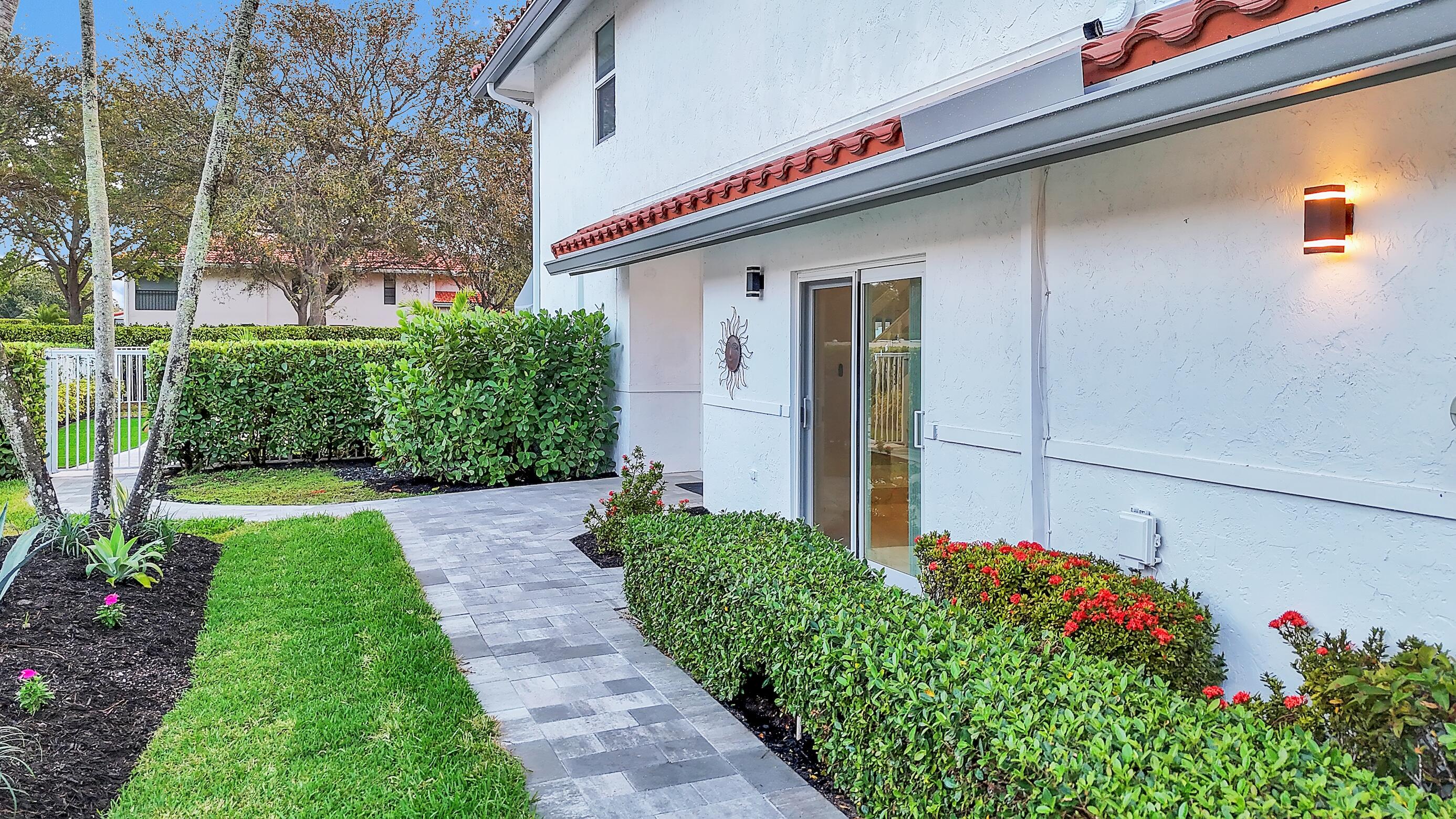 BOCA AZUL PH 2 - Residential Lease