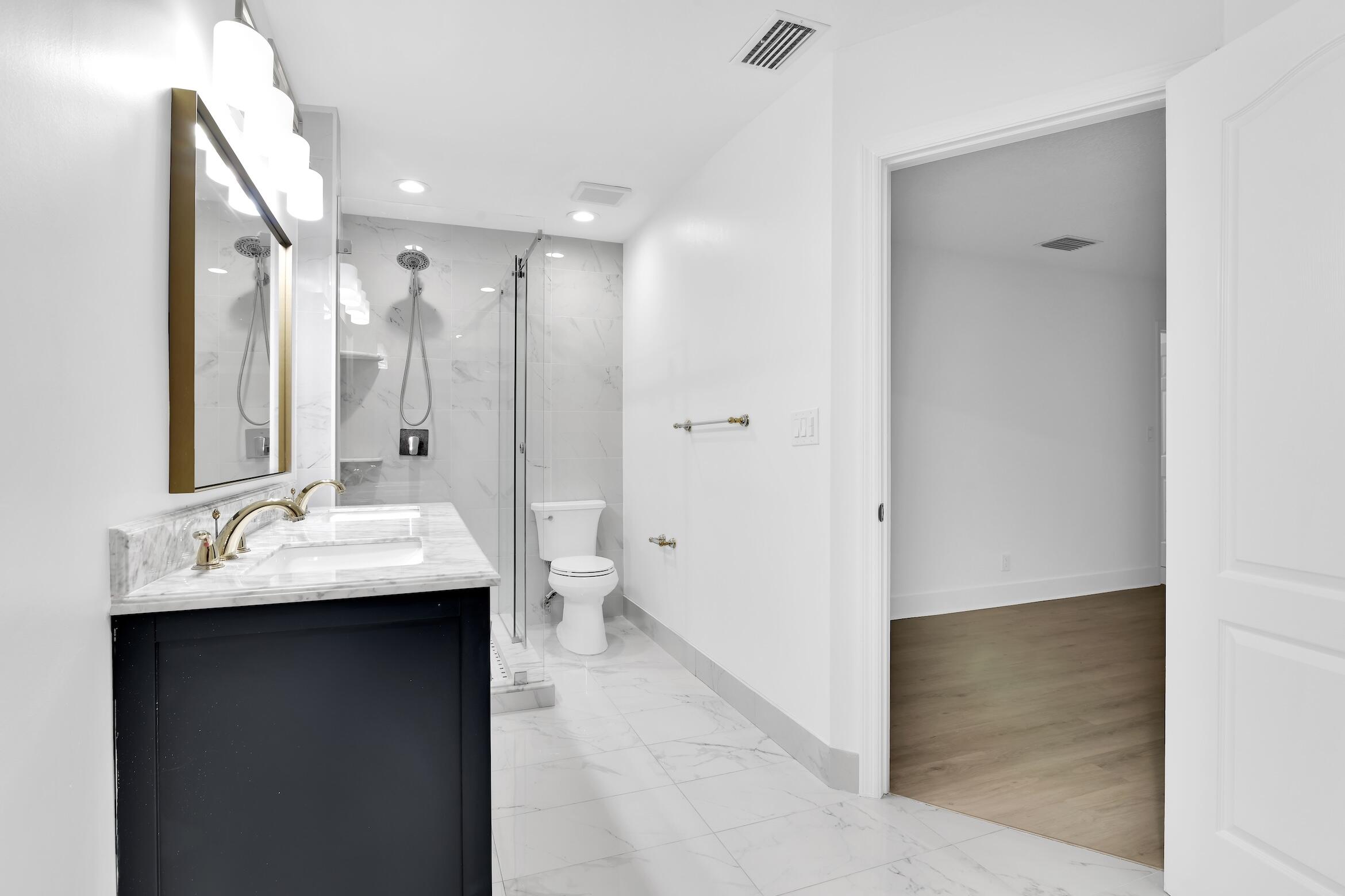 BOCA AZUL PH 2 - Residential Lease