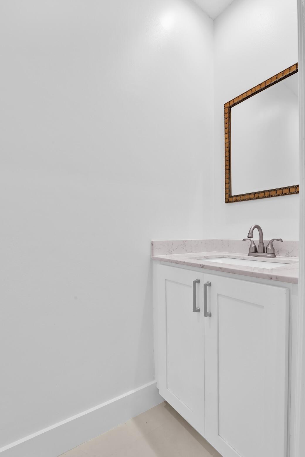 BOCA AZUL PH 2 - Residential Lease