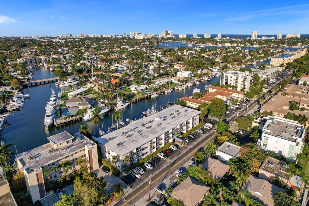 Photo of 1475 SE 15th Street #111, Fort Lauderdale, FL 33316 (MLS # B26020925)