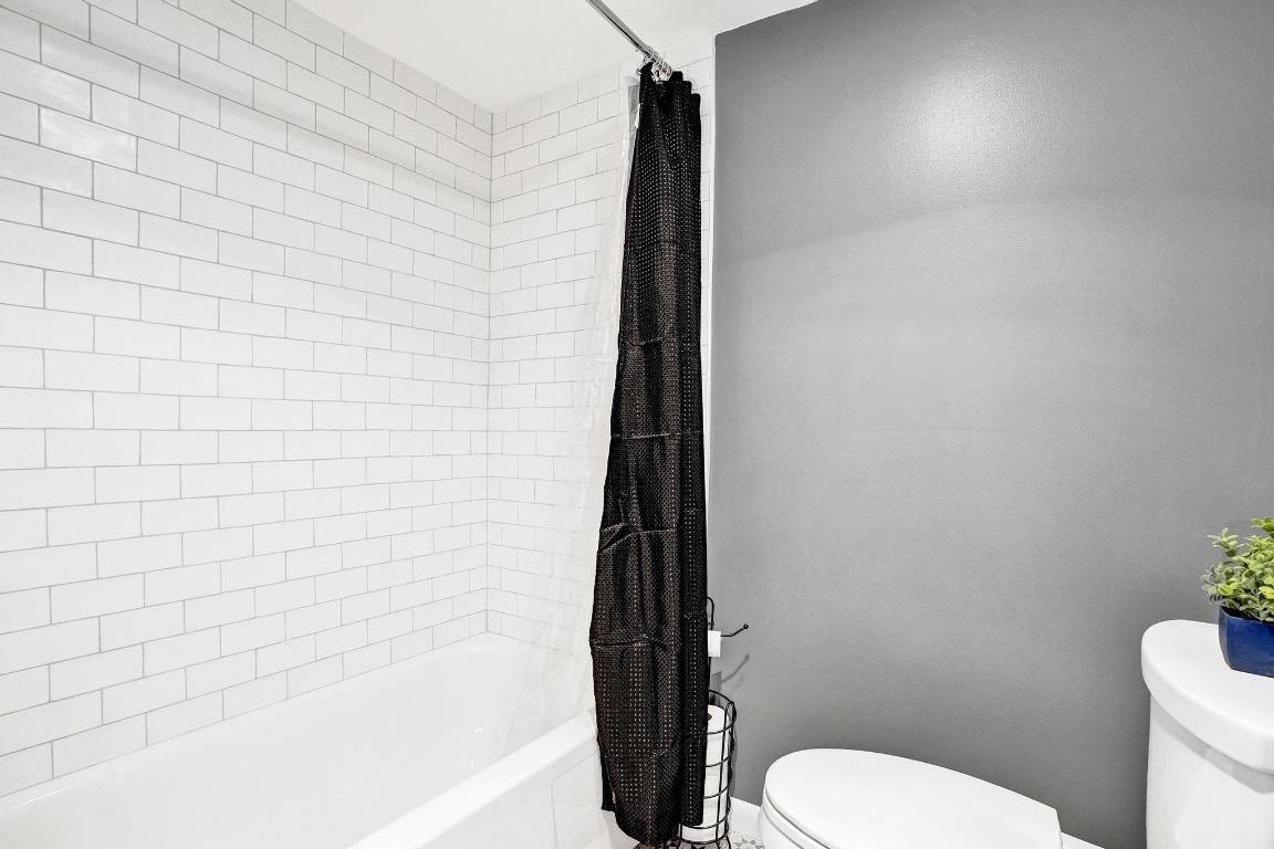 OCEAN TRAIL CONDO III - Residential Lease