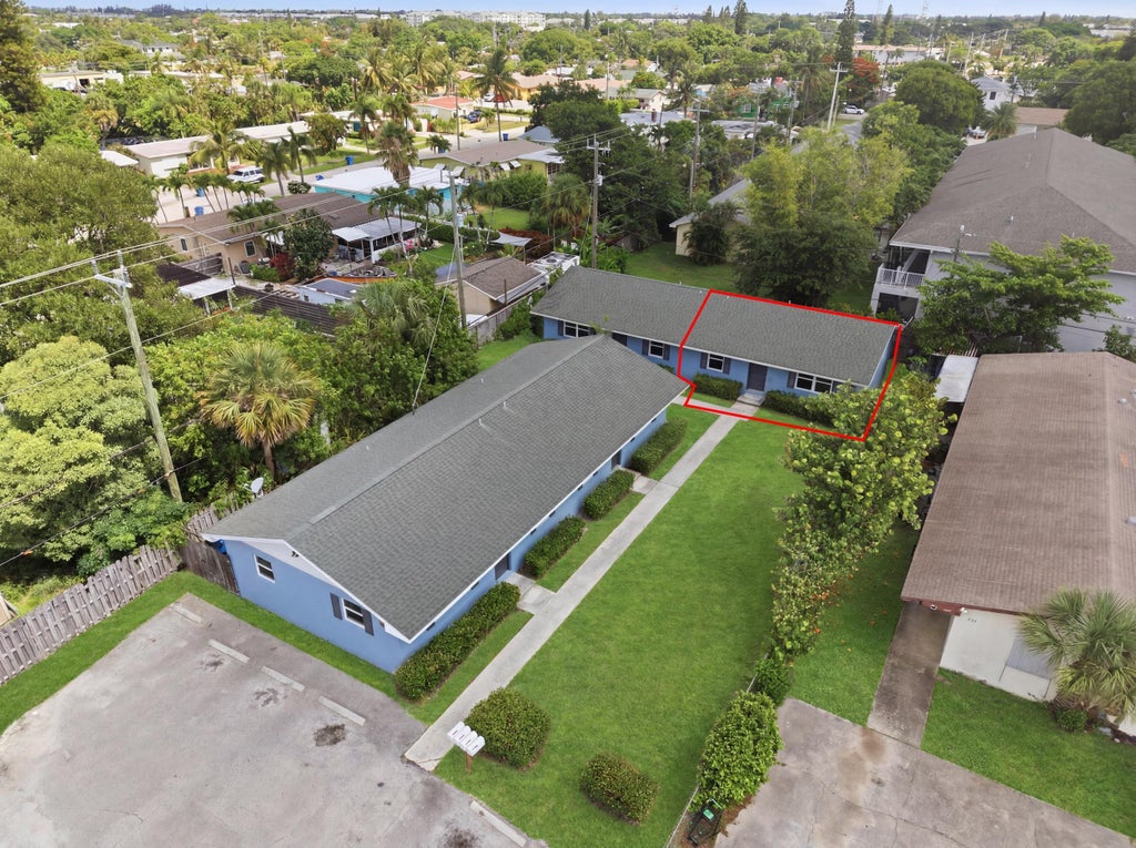 Photo of 353 Wickline Boulevard, Lantana, FL 33462 (MLS # B26042509)