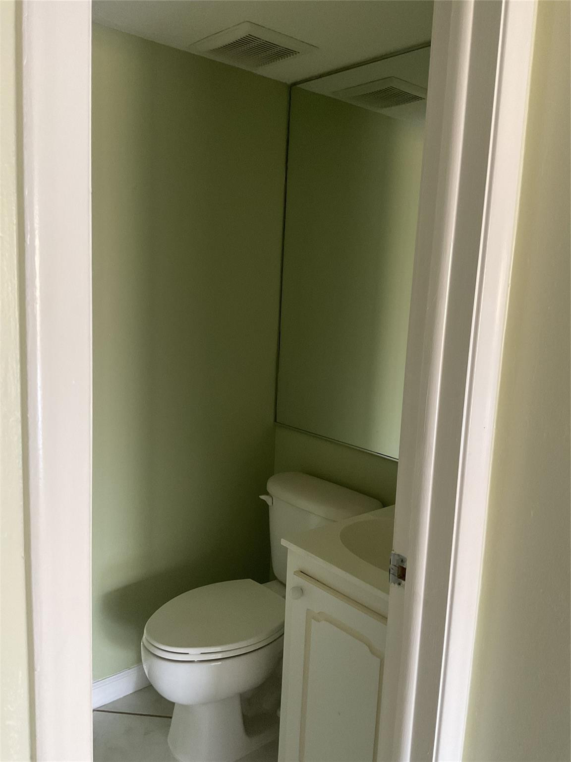 Inverrary House - Residential Lease