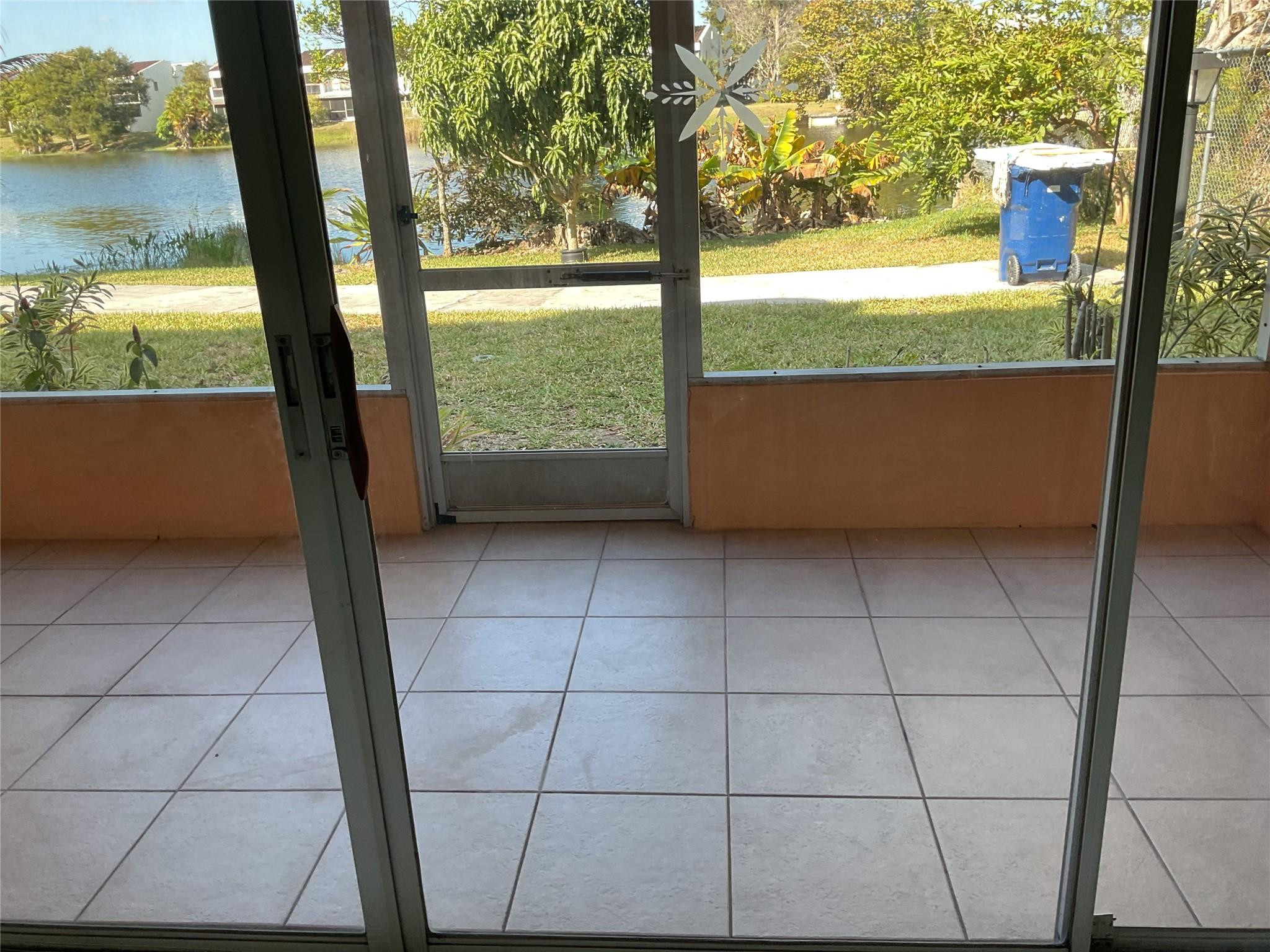 Inverrary House - Residential Lease