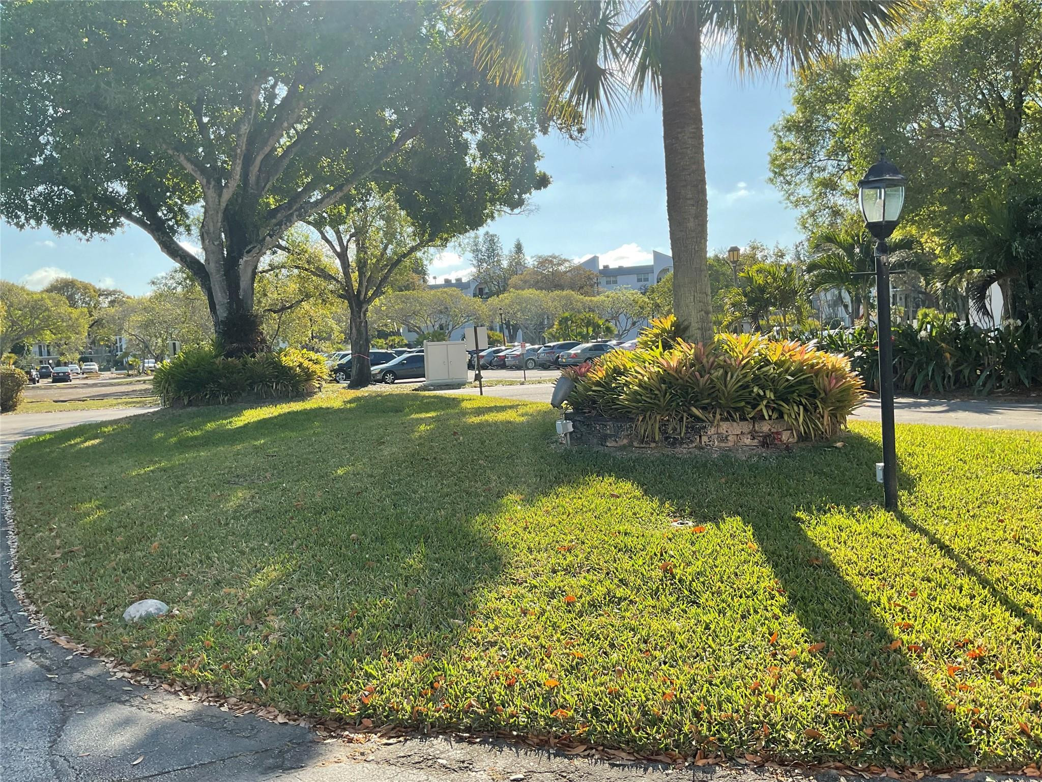 Inverrary House - Residential Lease