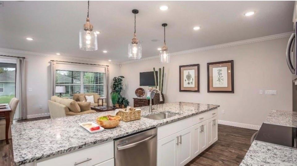 VERO LAKE ESTATES UNIT R - Residential