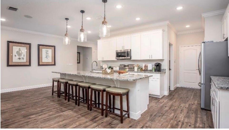 VERO LAKE ESTATES UNIT R - Residential