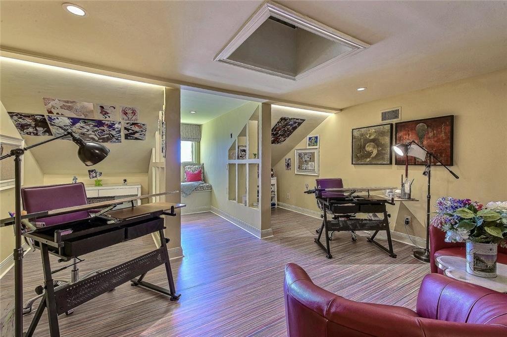 Hillsboro Mile - Residential