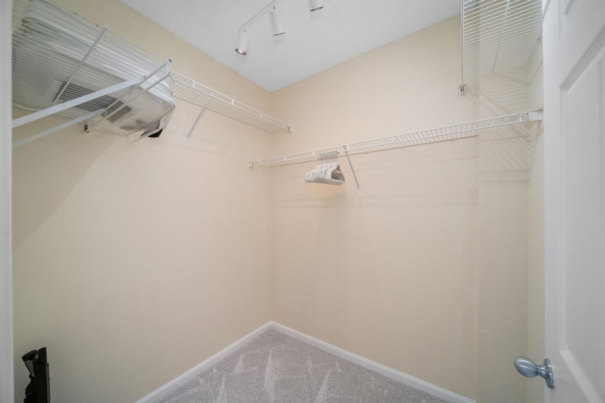 COURTYARDS IN CITYPLACE C - Residential Lease