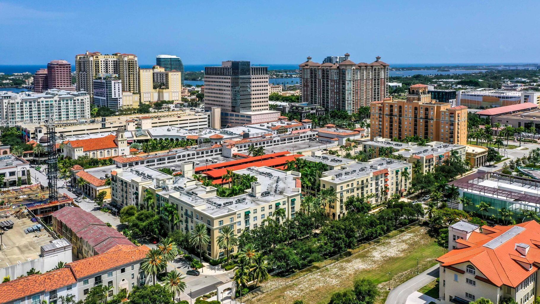 COURTYARDS IN CITYPLACE C - Residential Lease