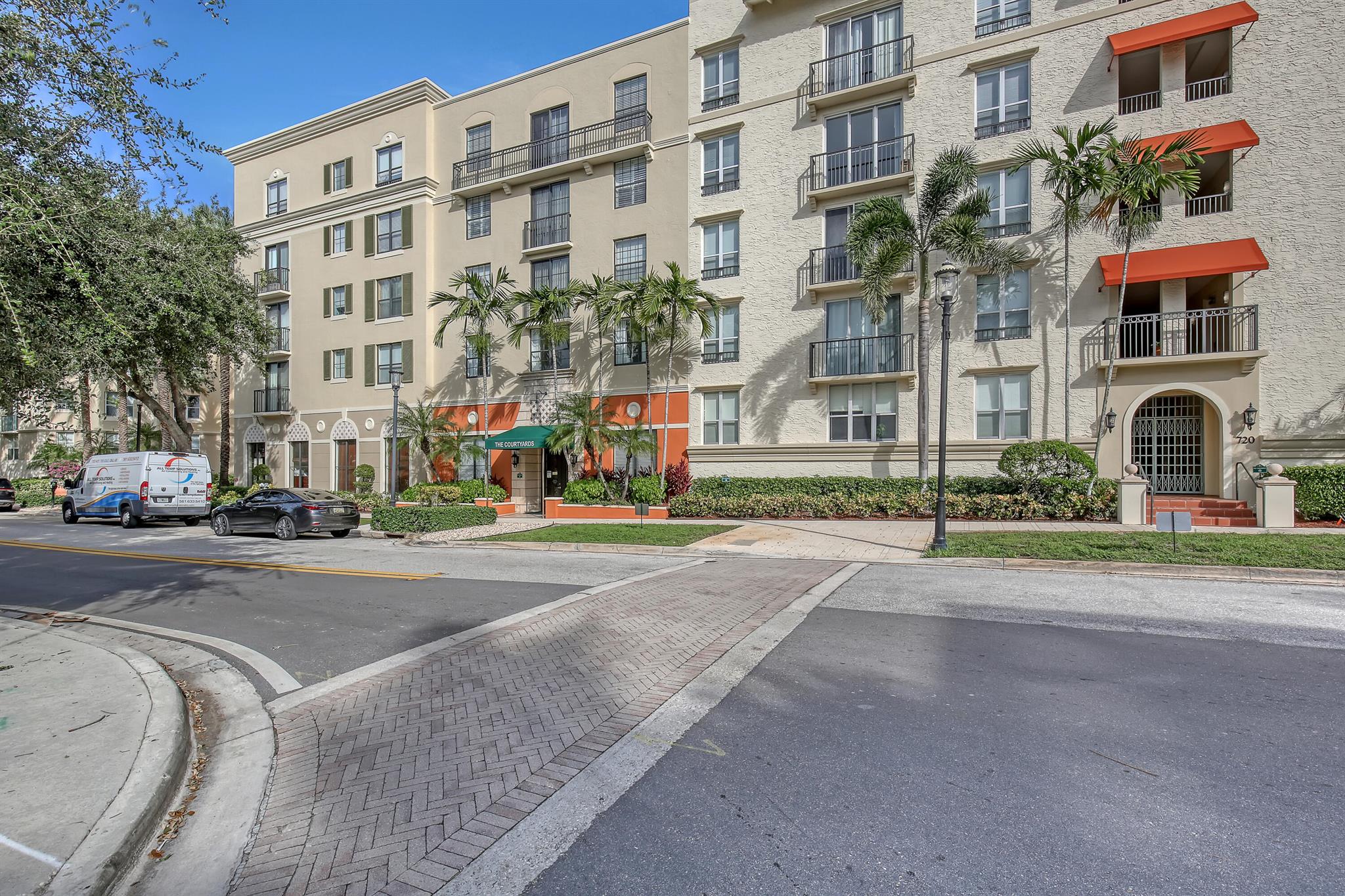 COURTYARDS IN CITYPLACE C - Residential Lease
