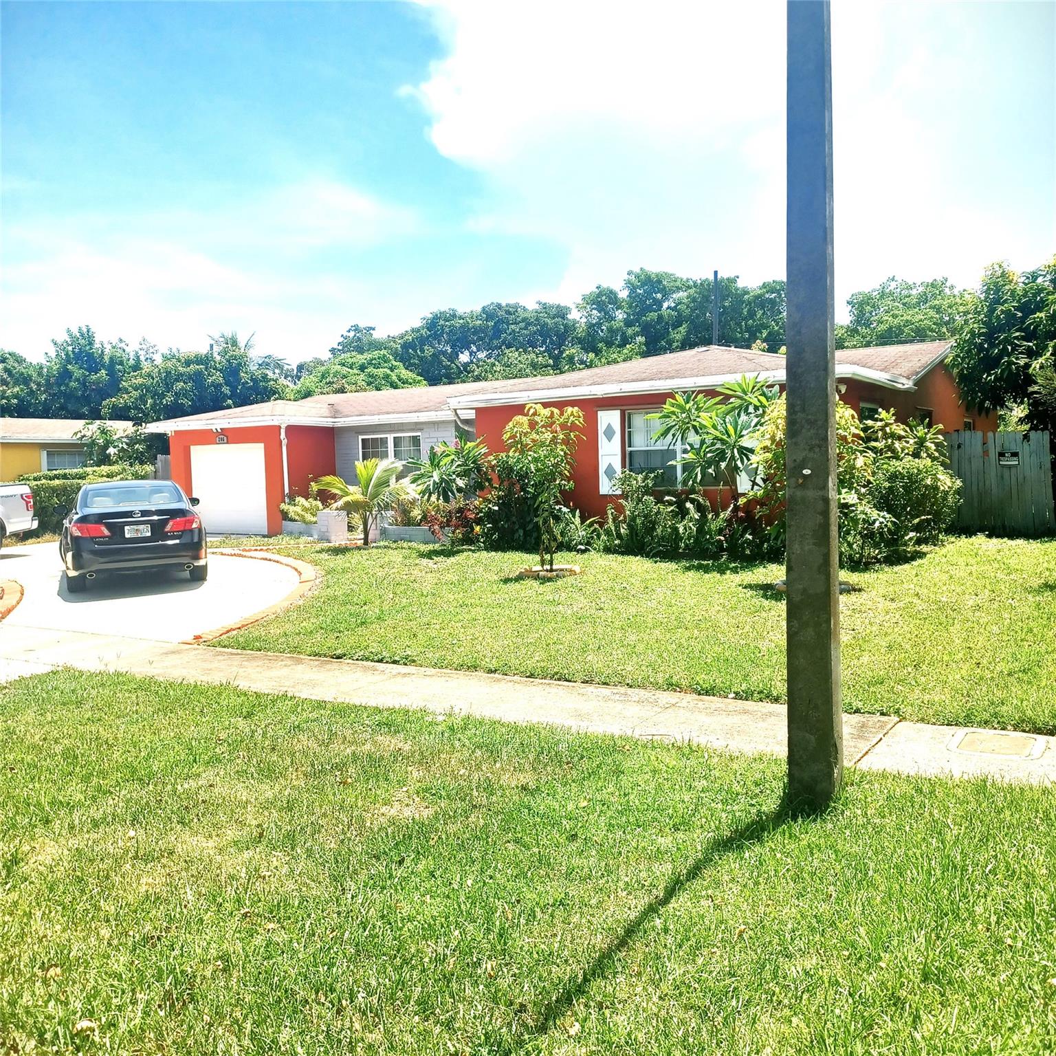 206 Gale Pl