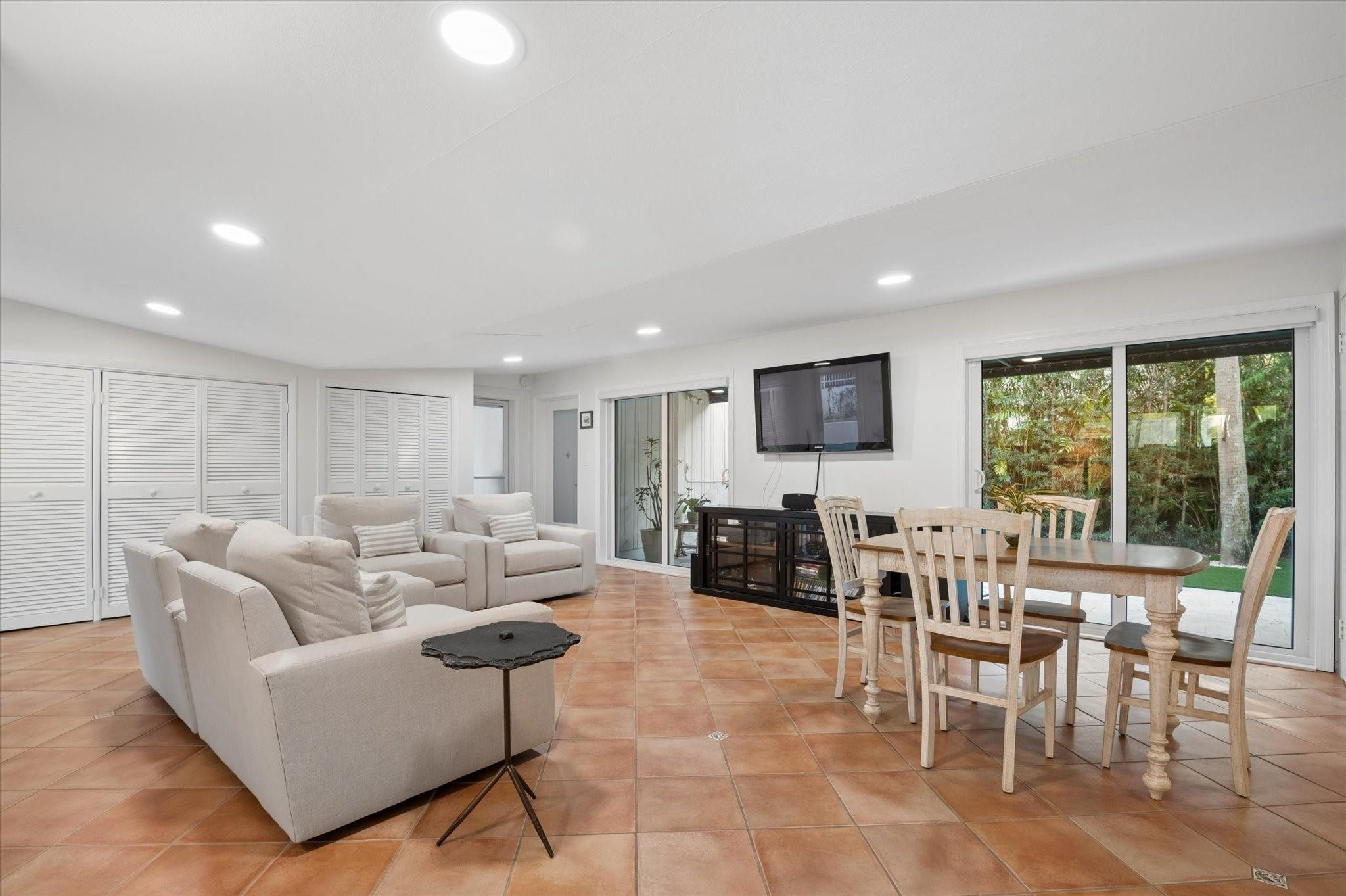 Sunrise 28-42 B - Residential