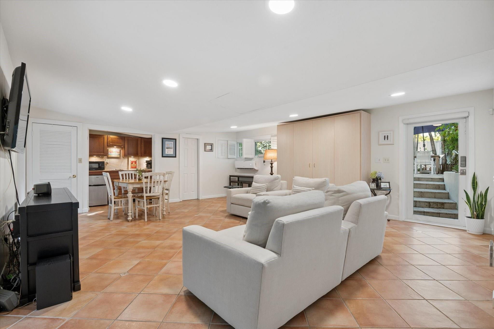 Sunrise 28-42 B - Residential