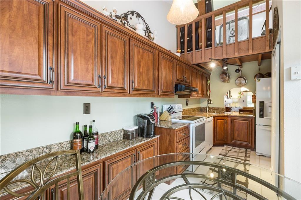 OMEGA VILLAS 1 CONDO - Residential Lease