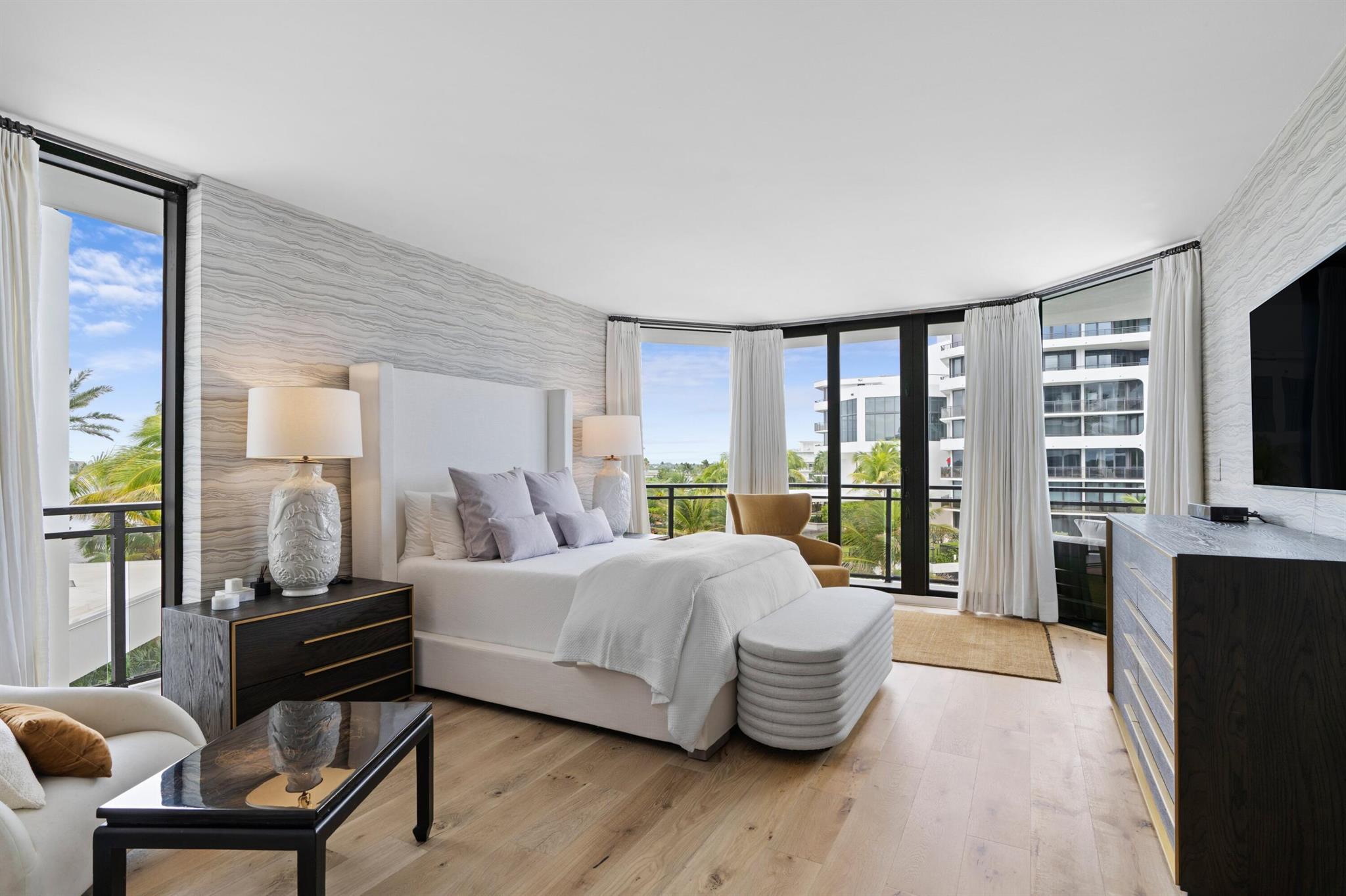 PALM BEACH HAMPTON CONDO - Residential